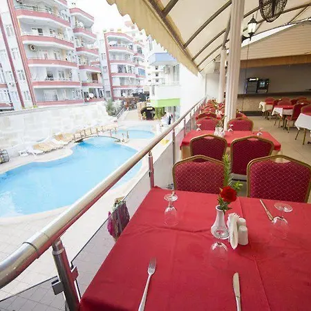 Hotel Klas Dom