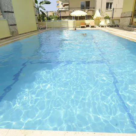 Klas Dom Hotel