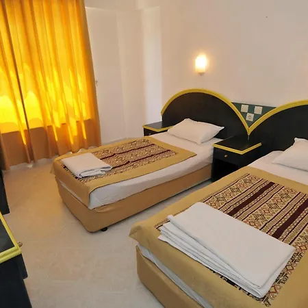 Klas Dom Hotel 4*