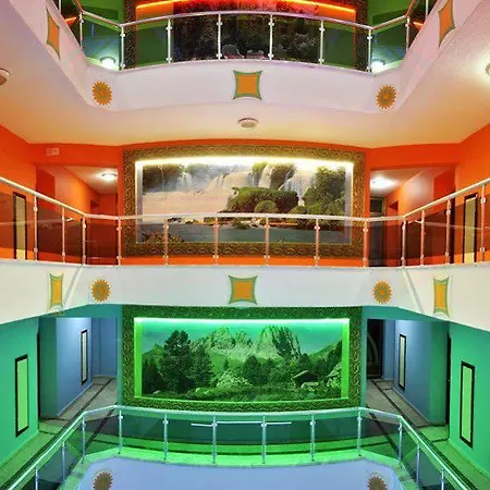 Hotel Klas Dom 4*