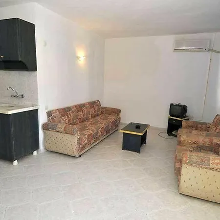 Klas Dom מלון 4*