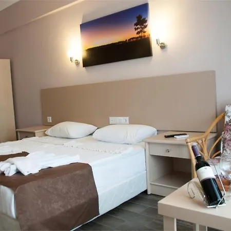 Hotel Klas Dom