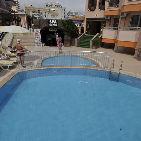Hotel Klas Dom 4*